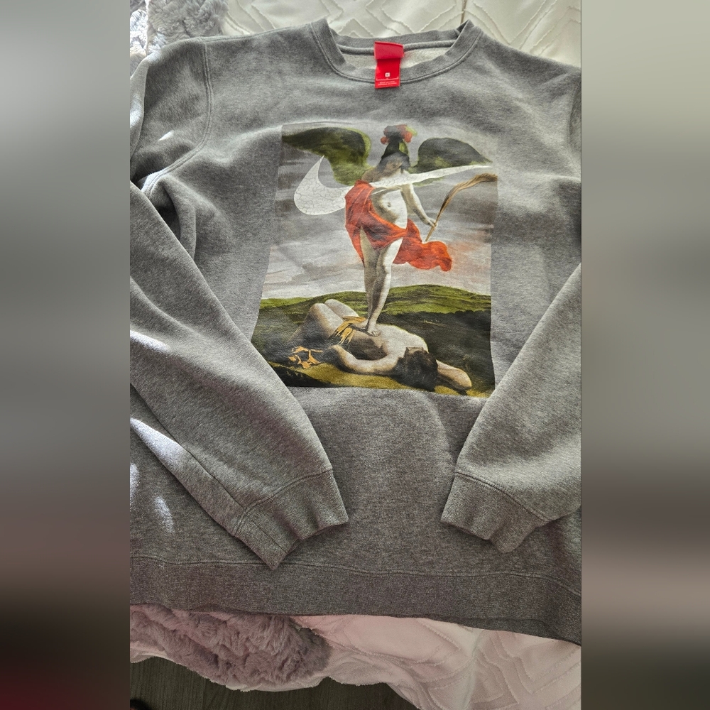 Nike L mens crew neck